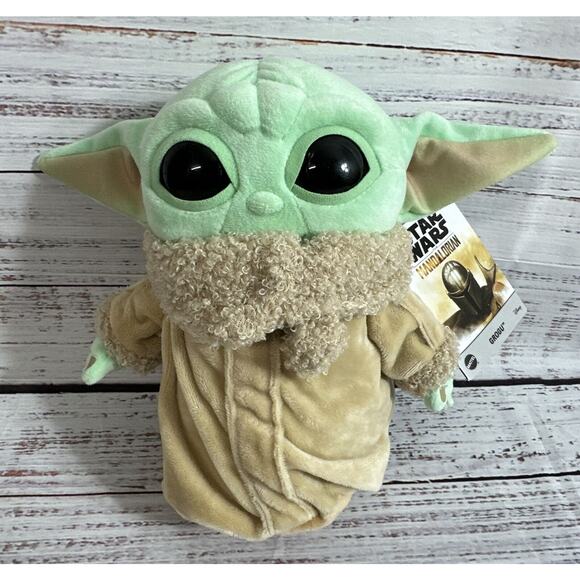 Star Wars Mandalorian Baby Yoda The Child 8 inch Plush Grogu Doll New - Picture 1 of 7